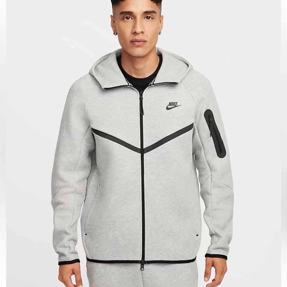 Nike Tech zip up sweater - Picture 6 of 11